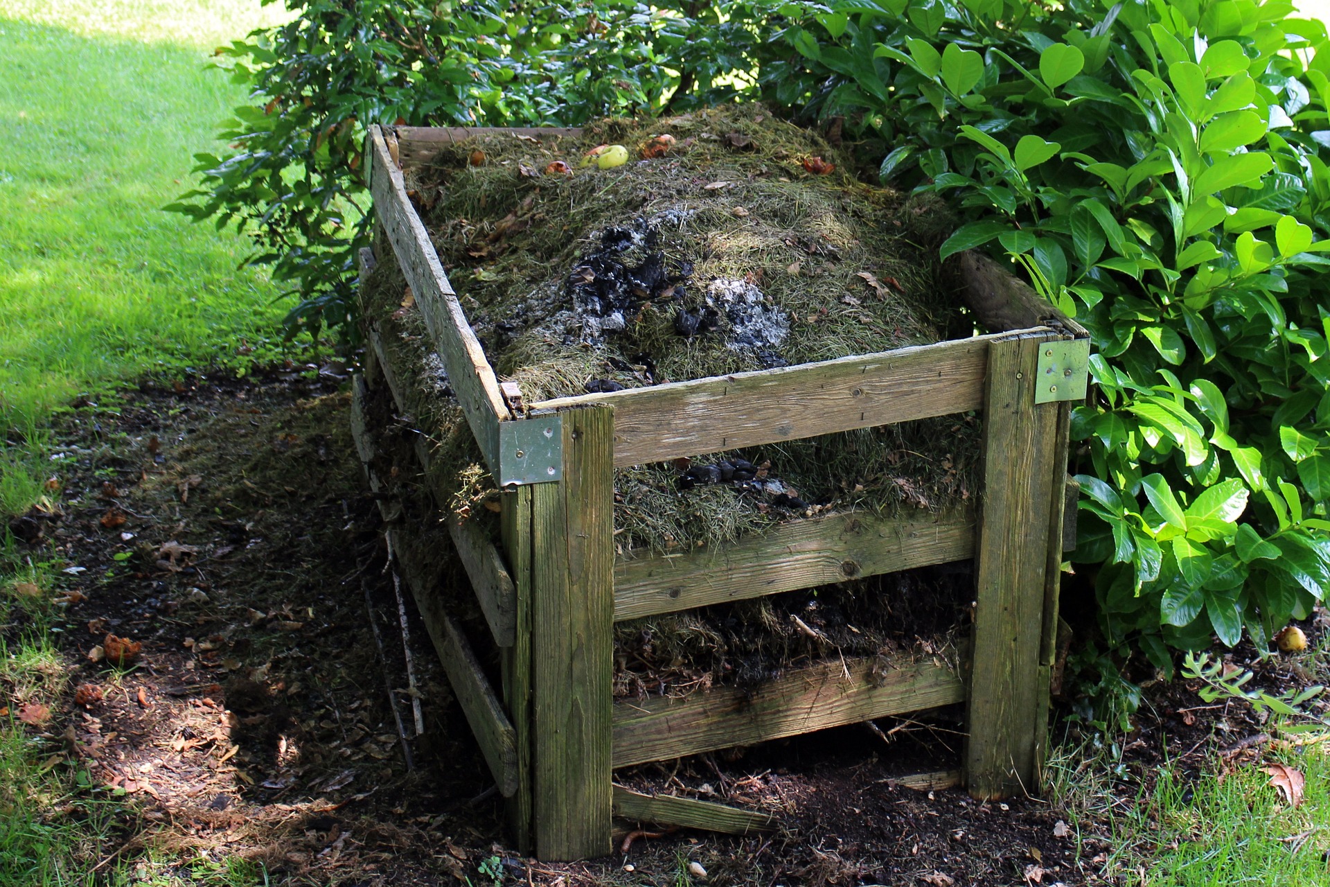 compost-the-landscape-yard